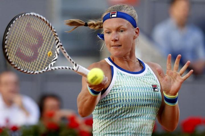 Madrid Open; Kiki Bertens defeats world no. 1 Simona Halep to lift the ...